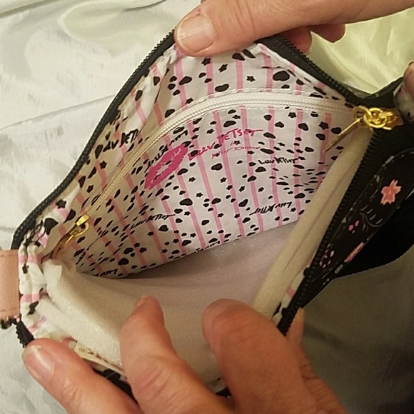 Betsey Johnson floral print crossbody - Picture 3 of 5